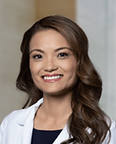 Lisa Hoang New Headshot 2024.png