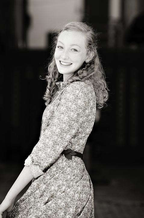 Tallahassee Portrait Photography of Teenage Girl posing