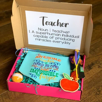 Thumbnail: A Teacher's Smile Gift Box