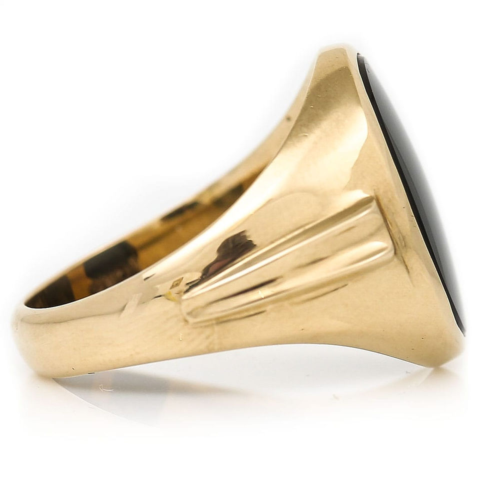Thumbnail: Vintage American 10ct Yellow Gold Onyx Signet Ring, Circa 1960