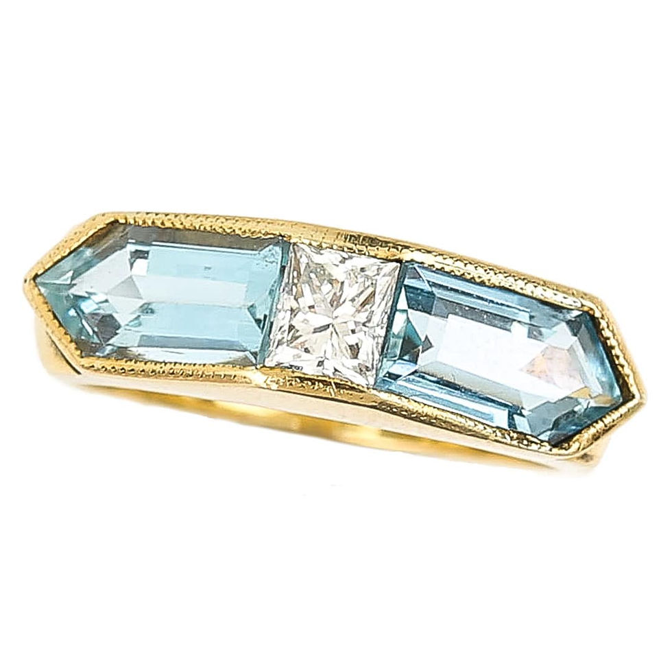 Vintage 18ct Gold Trapeze Cut Aquamarine and Radiant Cut Diamond Ring