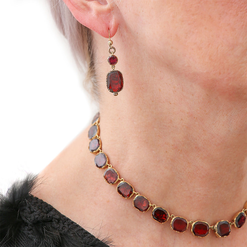 Thumbnail: Georgian Almandine Garnet Parure 15 Karat Gold circa 1820 in Original Fitted Box