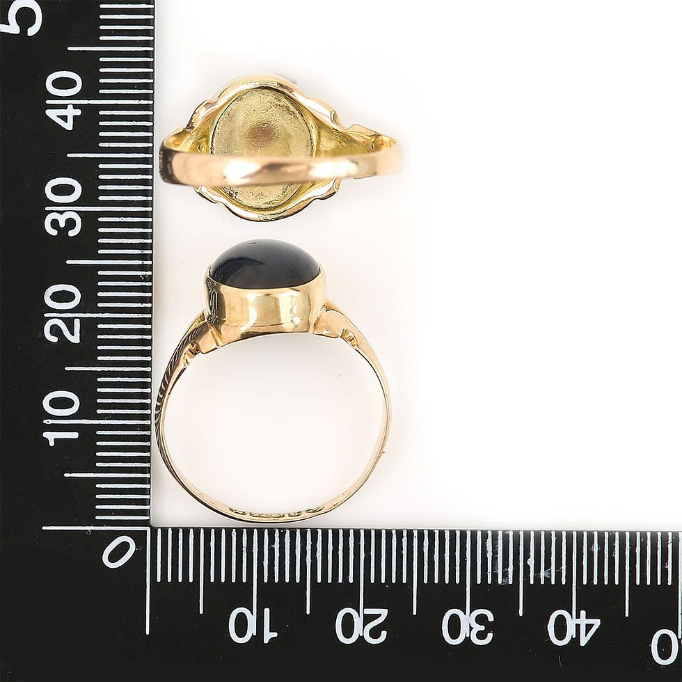 Thumbnail: Victorian Gents 9ct Gold Blue Synthetic Star Sapphire Signet Ring