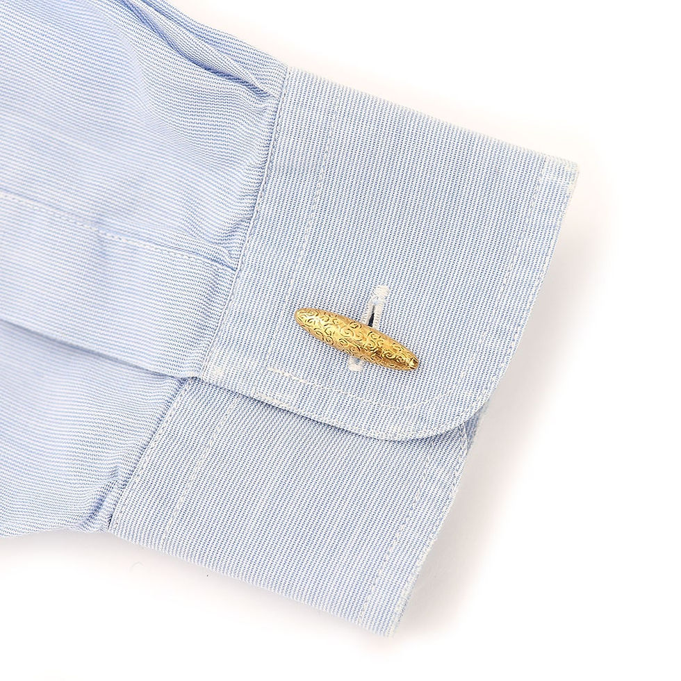 Early 20th Century 9 Karat Yellow Gold Engraved Torpedo Cufflinks, Original Box