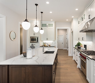 Cucina con Marble Island
