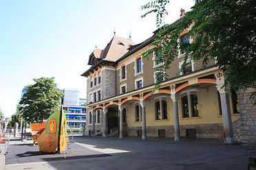 ecole de la roserais.jpg