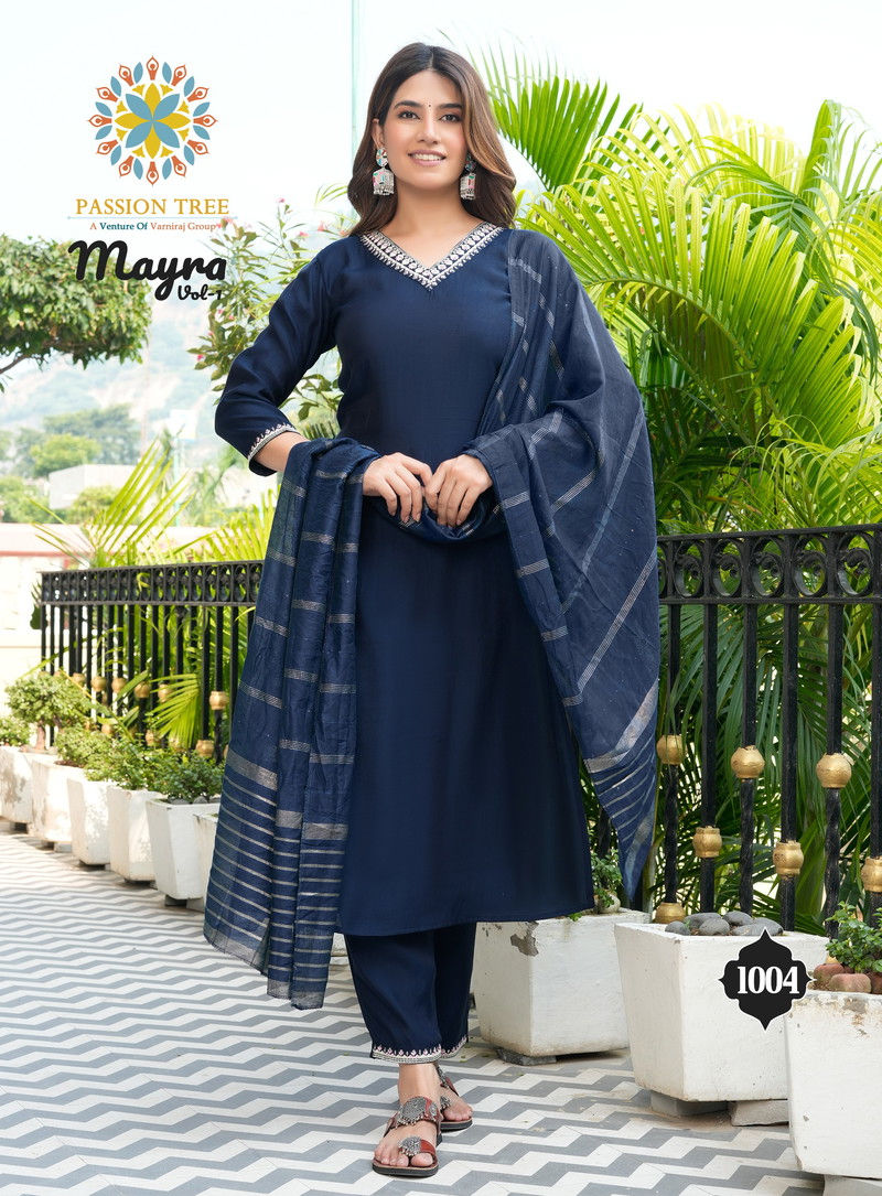 Thumbnail: Women’s Roman Silk Fancy Embroidered Kurta Pant Set with Jacquard Dupatta - Size