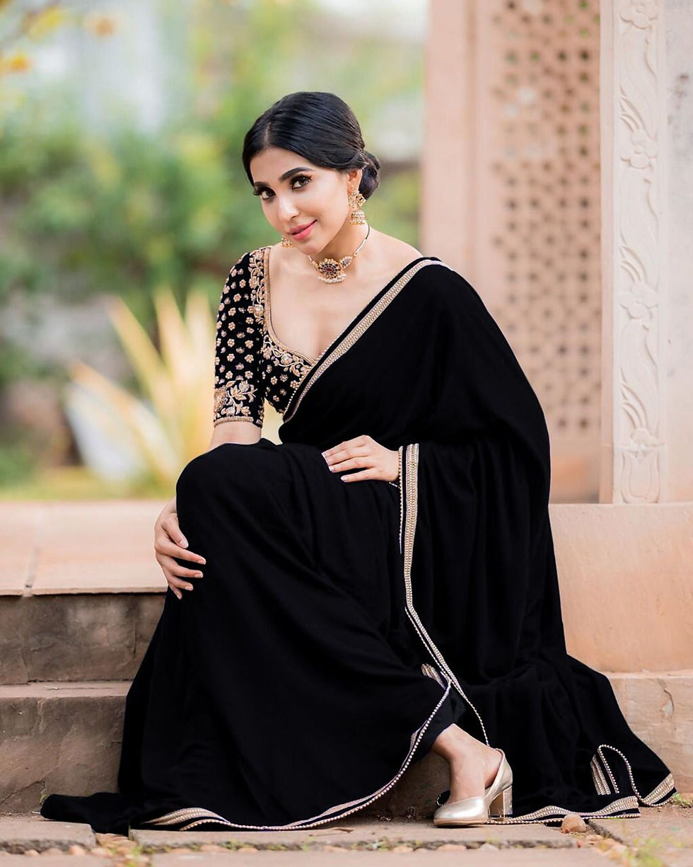 Thumbnail: Bollywood designer saree