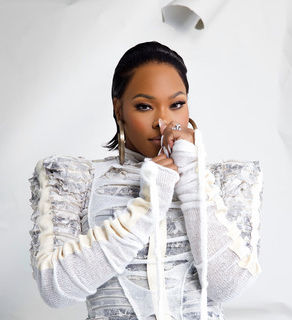 Tasha Cobbs - Praise Cafe Feature