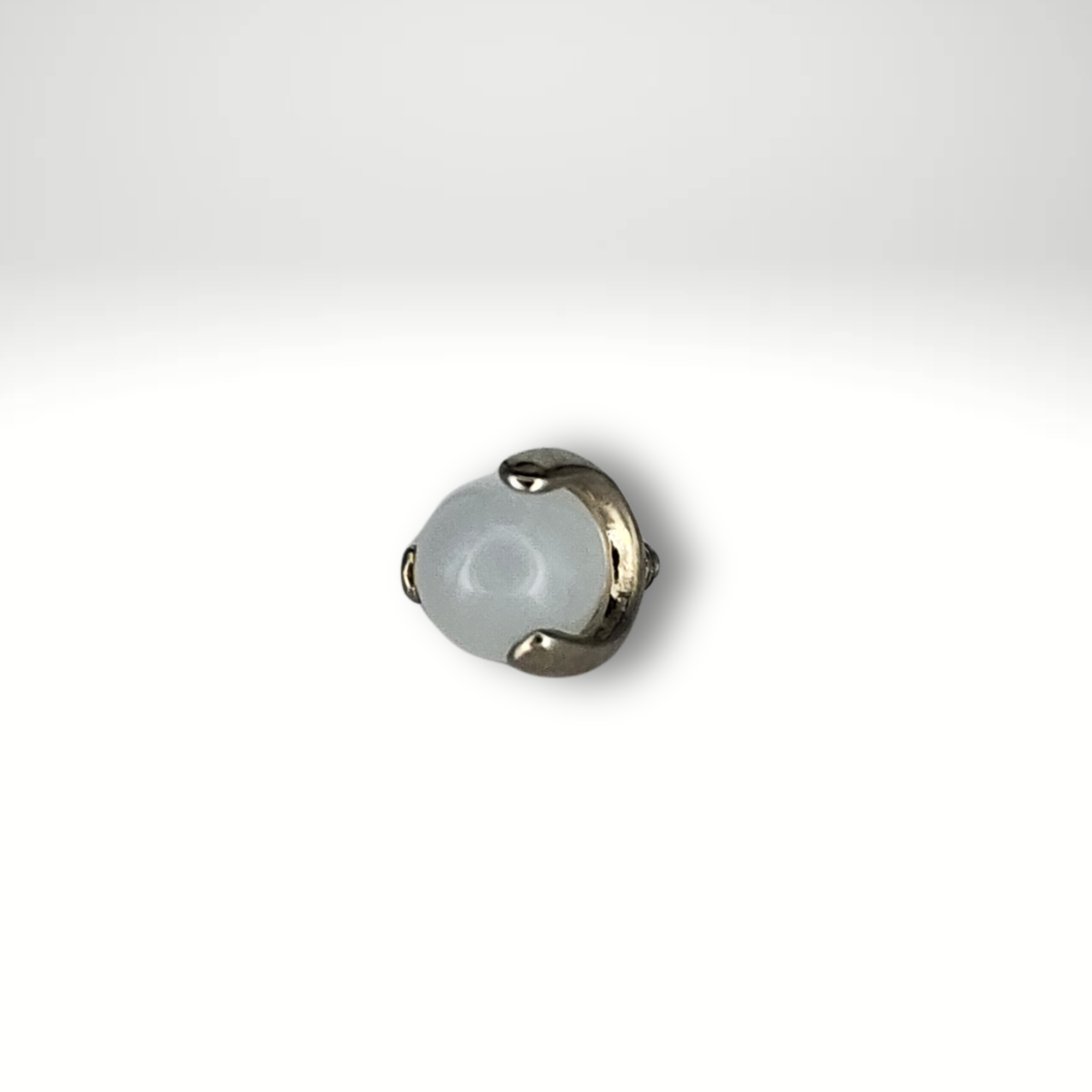 Claw Set WG Sphere Gem Ends (GENUINE)