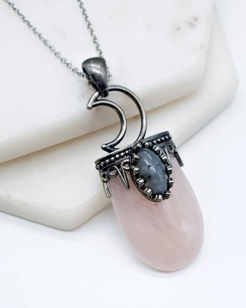 थंबनेल: Rose Quartz  Pendant Necklace