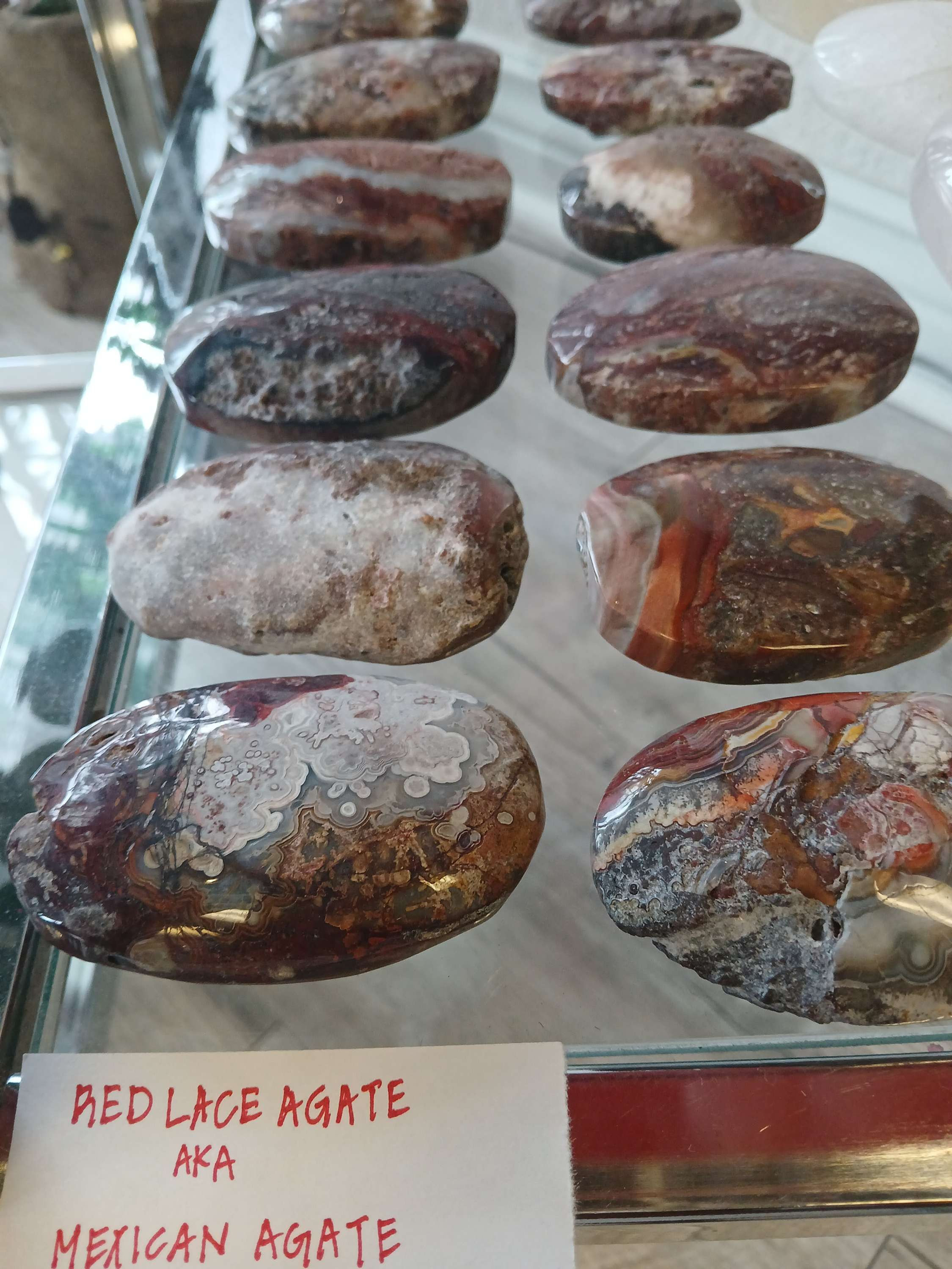 Mexican red agate palm stone