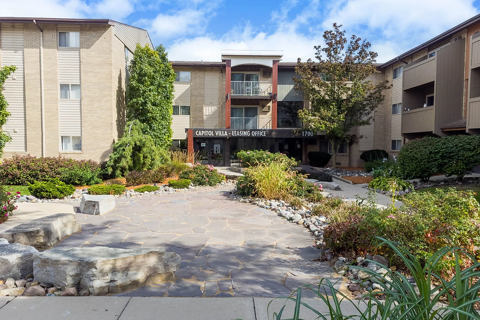 Capitol Villa Apartments in East Lansing (25).png