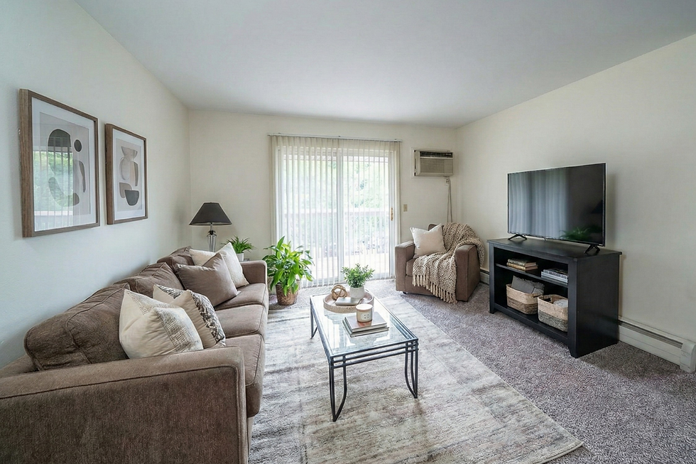 River Park Apartments - East Lansing Apartments for Rent near MSU (6).png