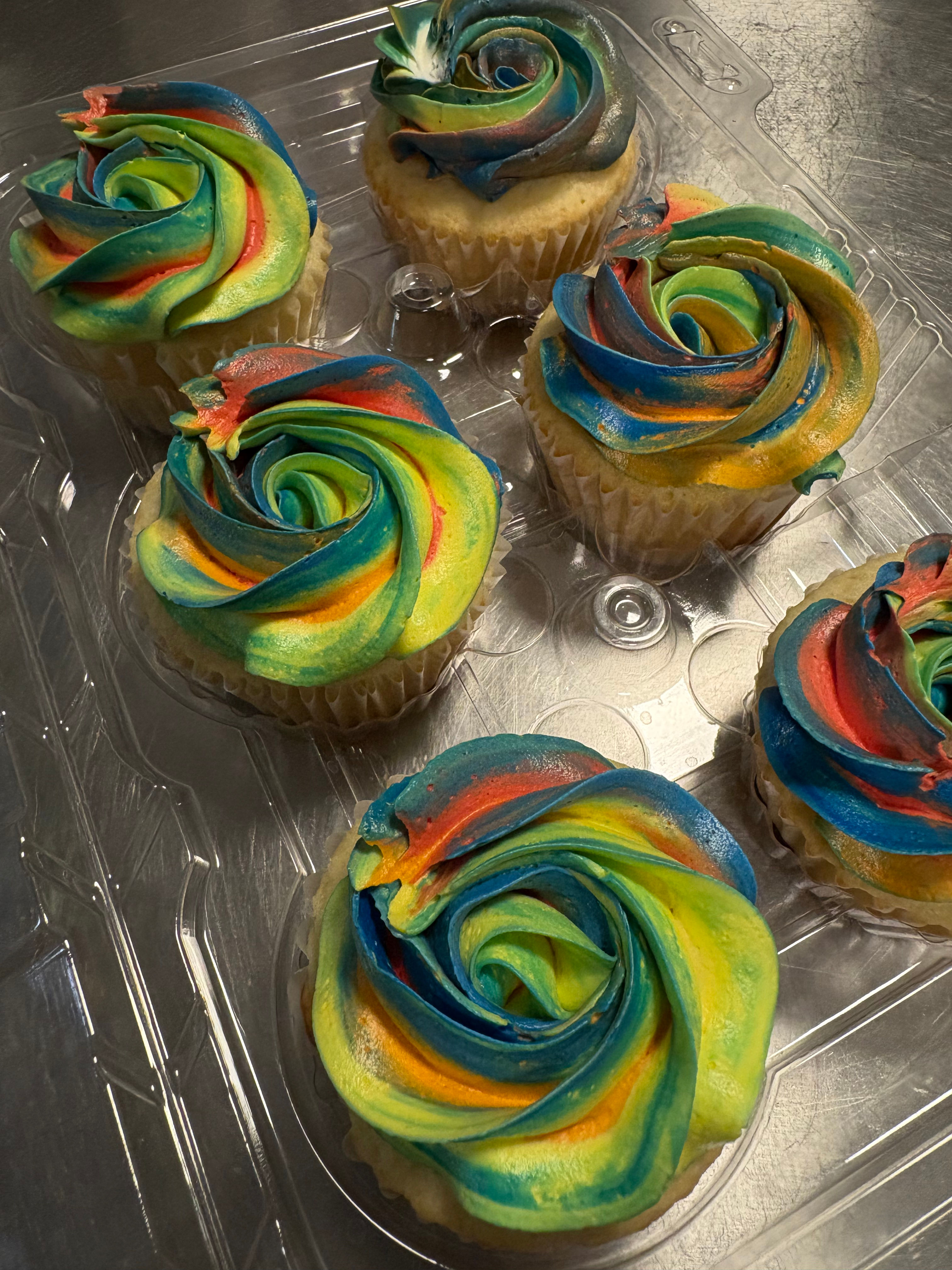vanilla Classic Cupcakes (6 pack)