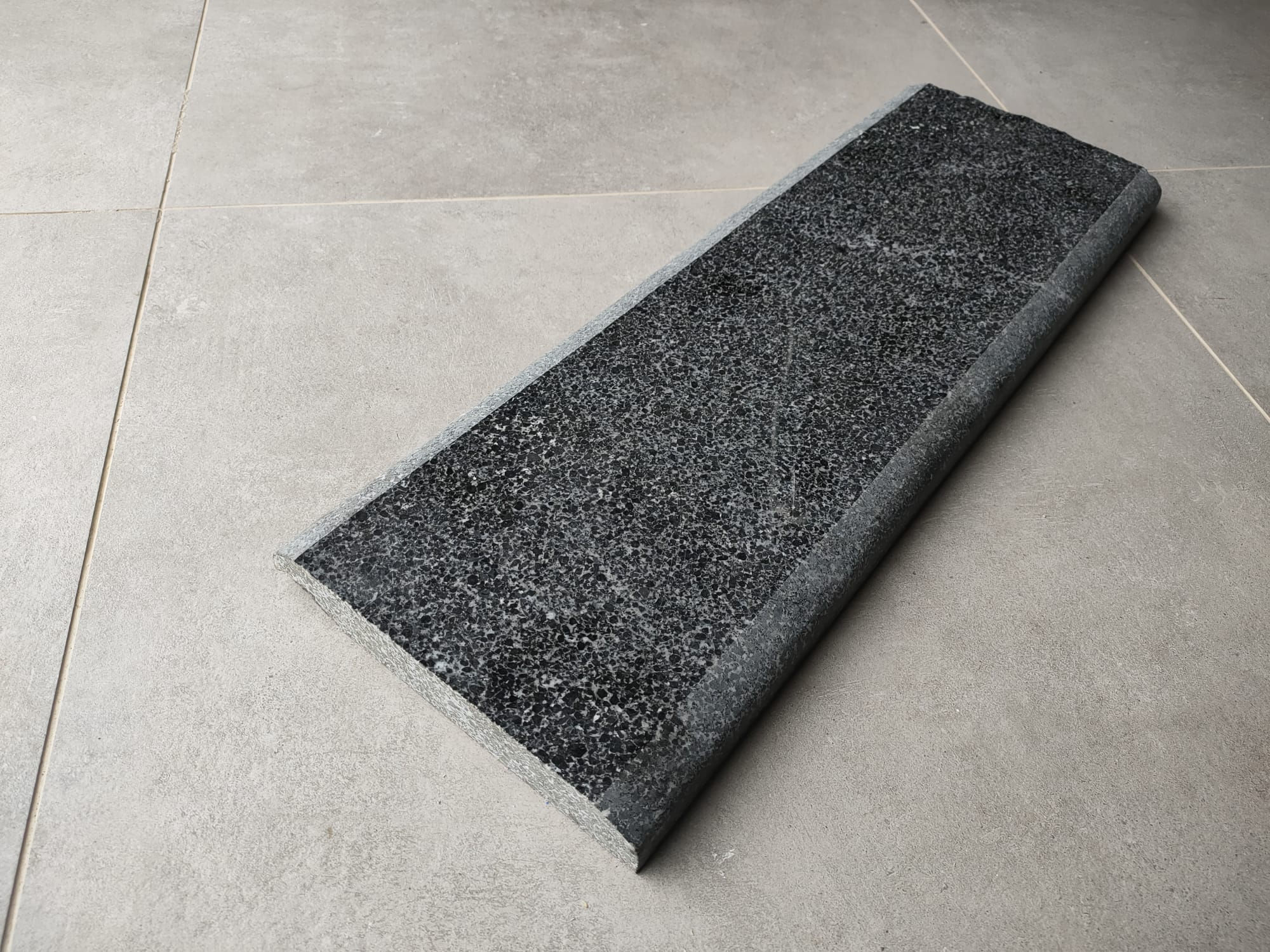 Nero Nebian Harpuşta