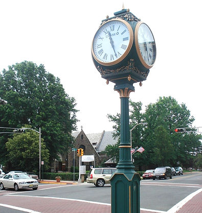 Clock at corner of Bellvue Avenue and Valley Road