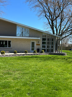 Outdoor landscaping in Orland Hills, IL 60487