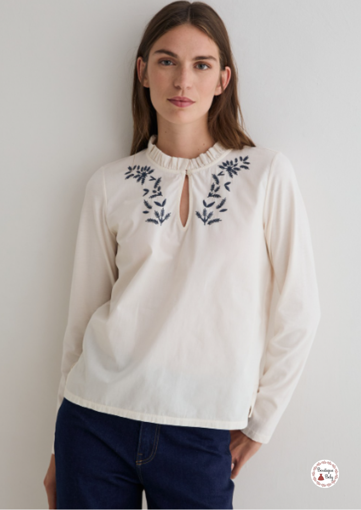 BLUSA BORDADA A CONTRASTE YERSE