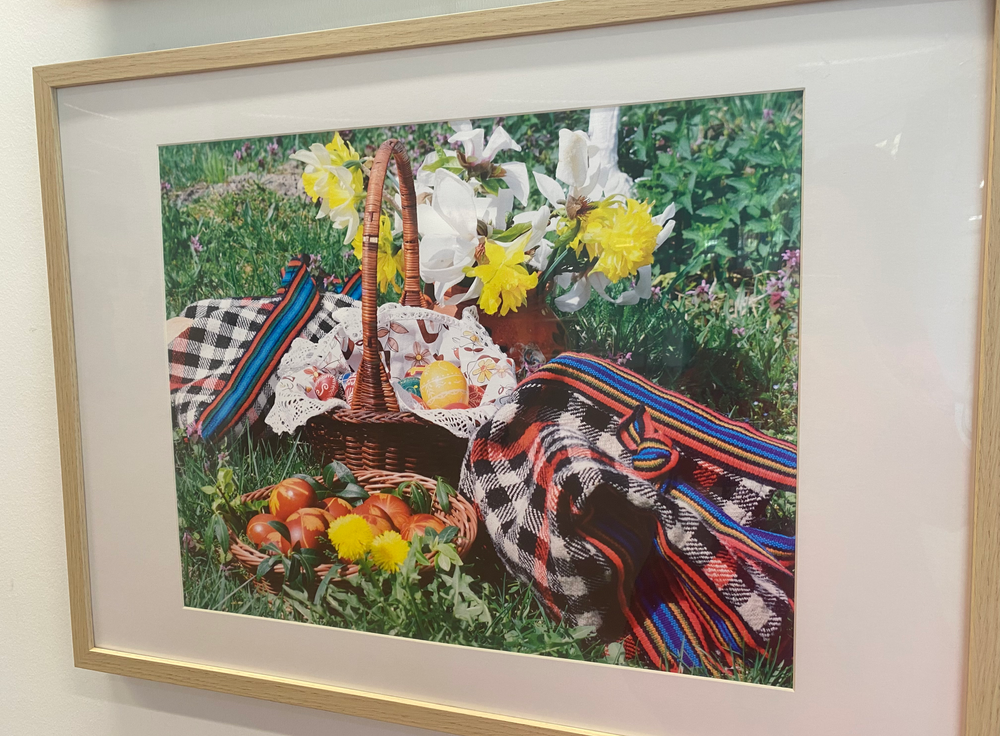 Tradițiile pascale maramureșene prezentate publicului la Consulatul României din Bruxelles