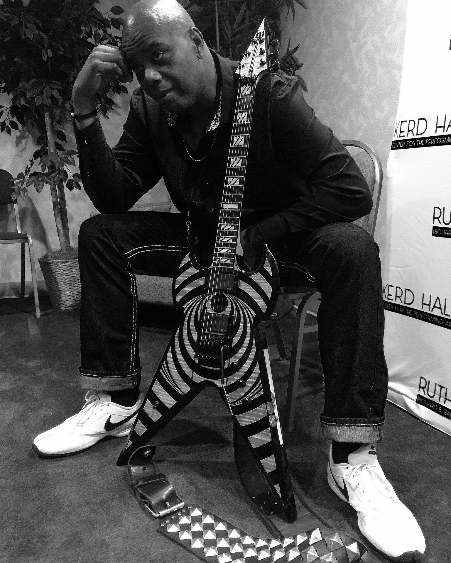VIDEOS | henribrown.com