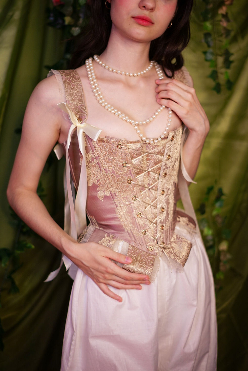 Thumbnail: Duchesse Corset (front lacing)
