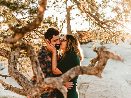 CAMRYN + COLE // MOUNTAIN ENGAGEMENT SESSION WITH DOGS // TUCSON ENGAGEMENT PHOTOGRAPHER