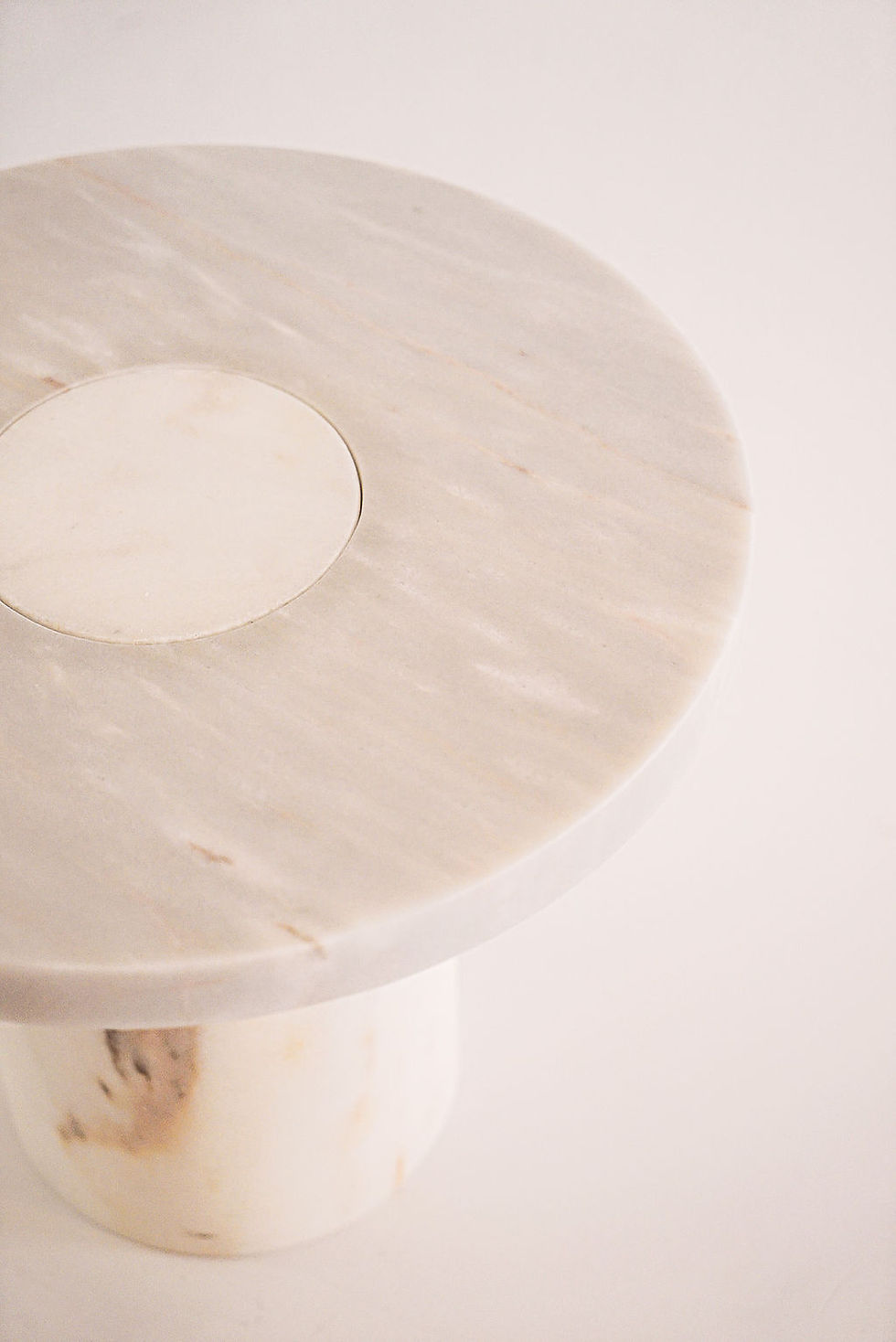Thumbnail: Sinatra Marble Edition White