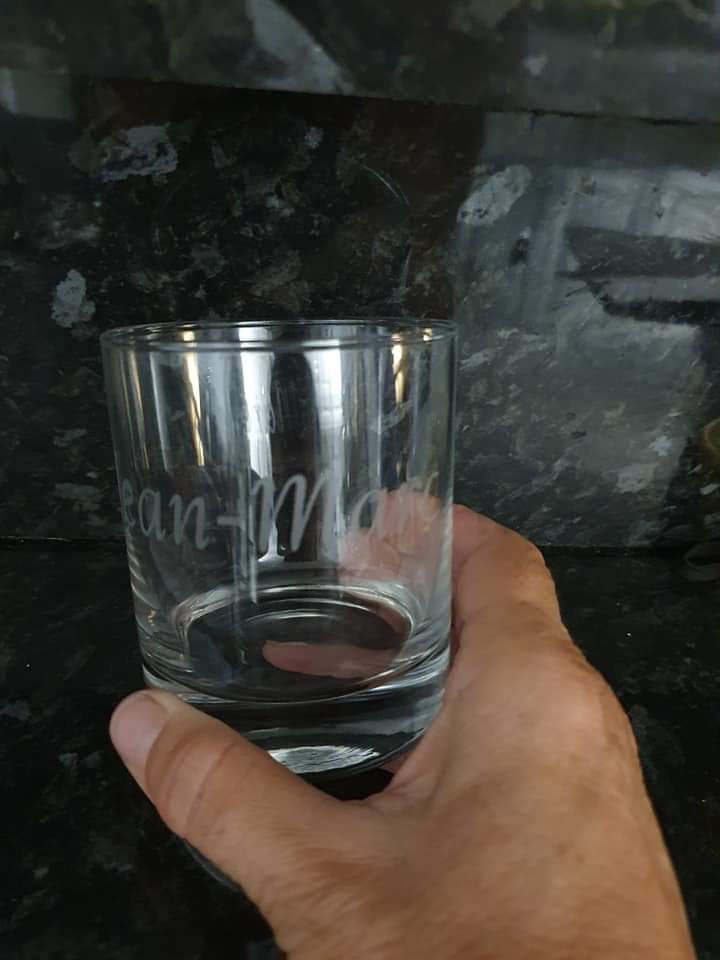 Miniature : Inscription sur support verre