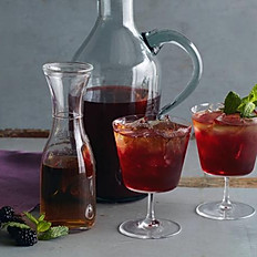Carafe of Mango or Blackberry Iced Tea