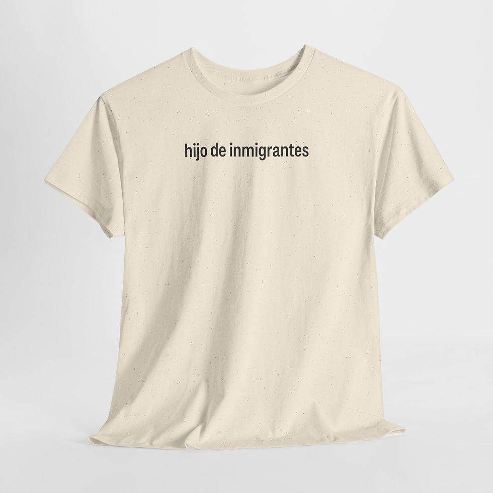 Thumbnail: Hijo de Inmigrantes Bordada T-Shirt