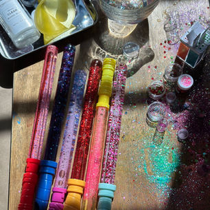 DIY Calm Down Bottles for Kids (Using a Bubble Wand Container!): Calm Down Bottle Tutorial