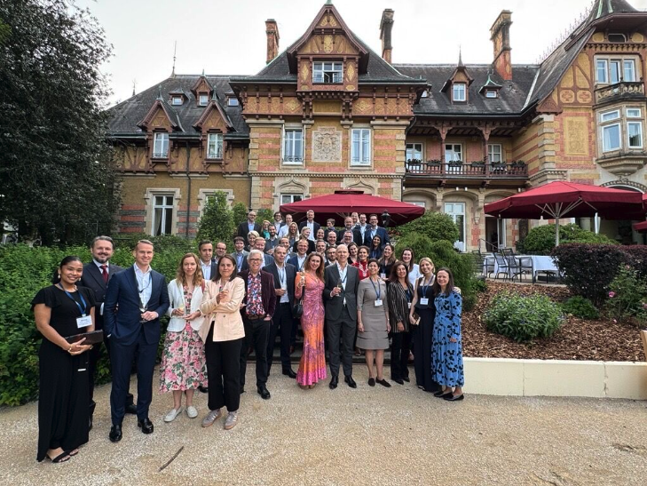photo des participants à la conférence