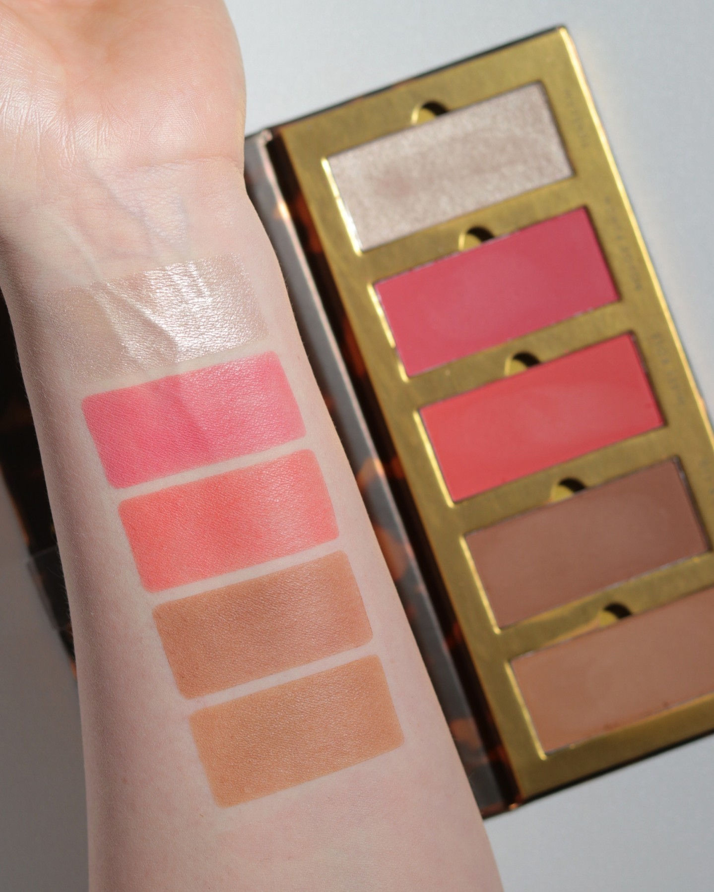 Палетка для обличчя Golden Hour від MUA Makeup Academy