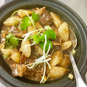 139. Cantonese Beef Stew Hot Pot 萝 葡 牛 腩 煲