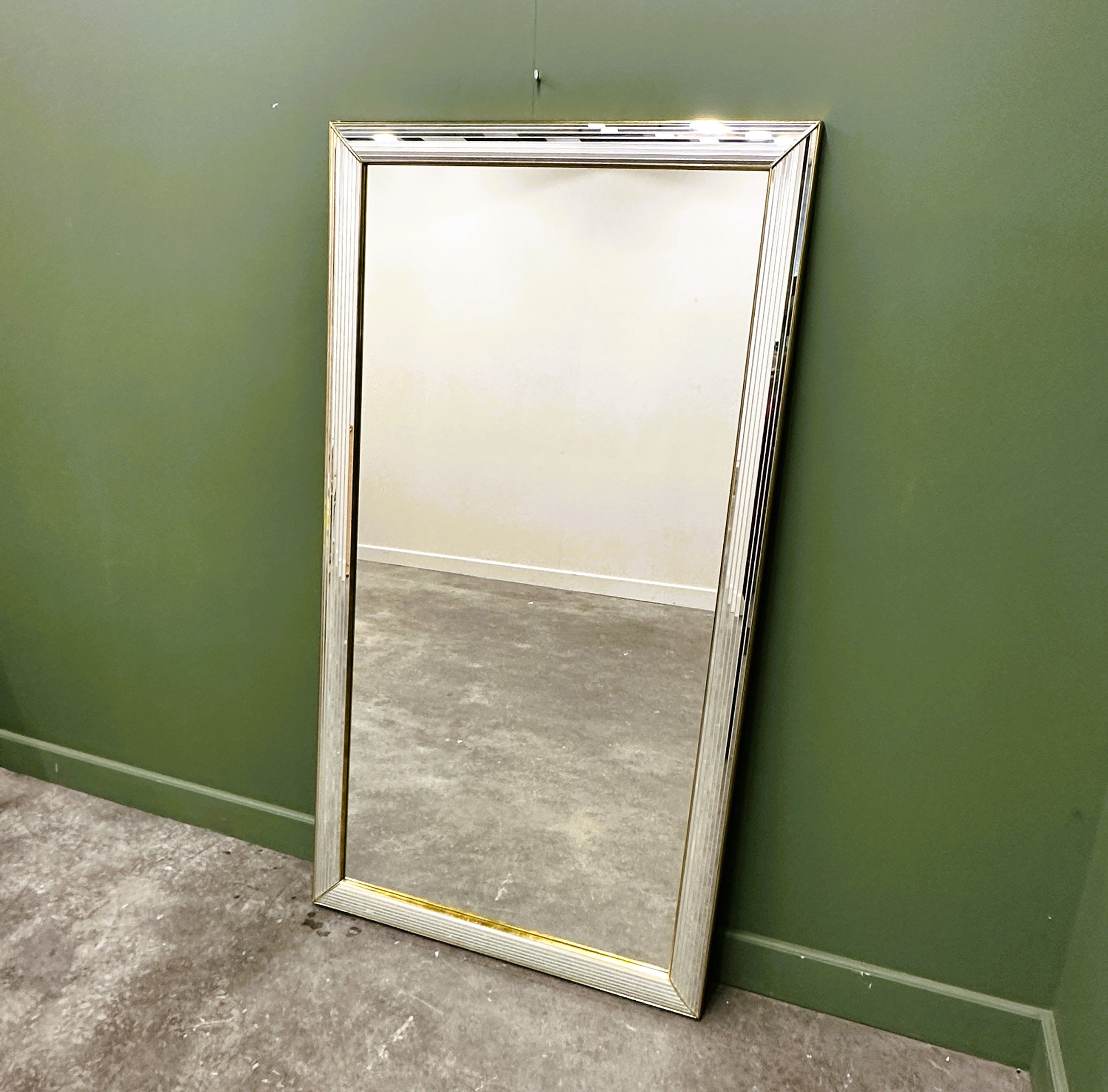 Vintage XL mirror by the Belgian producer Deknudt from the 1980s.