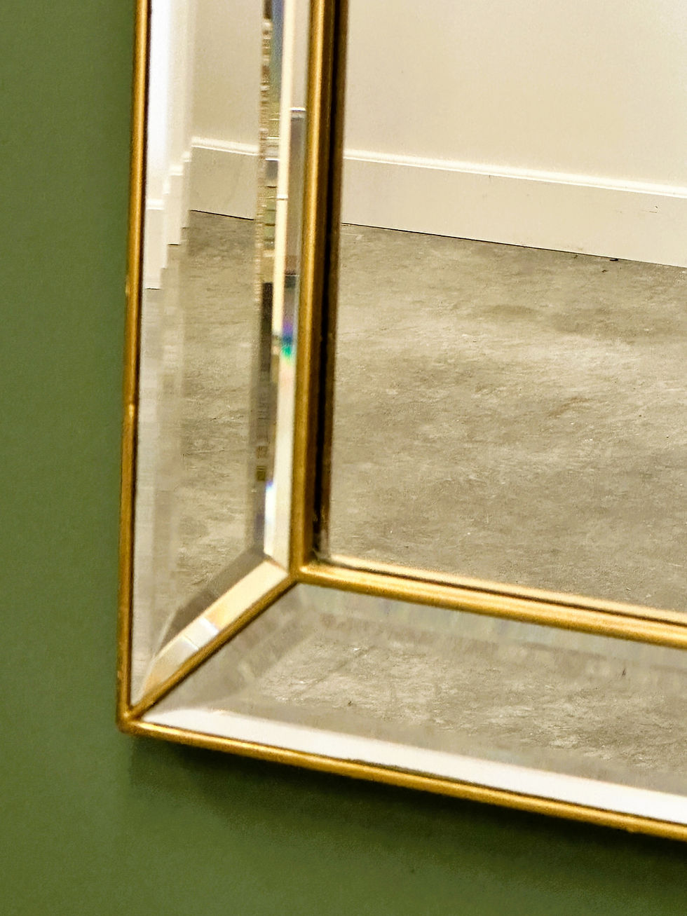 Thumbnail: Vintage Large facet cut luxury mirror with gilded frame by Deknudt, Belgium 1980