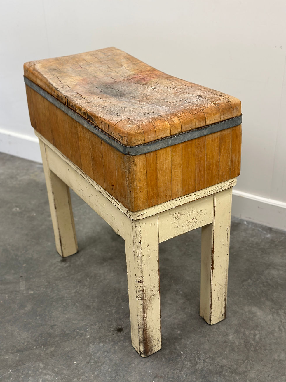 Thumbnail: Authentic Charming French "Billot de Boucherie" Butcher Block in Solid Beechwood