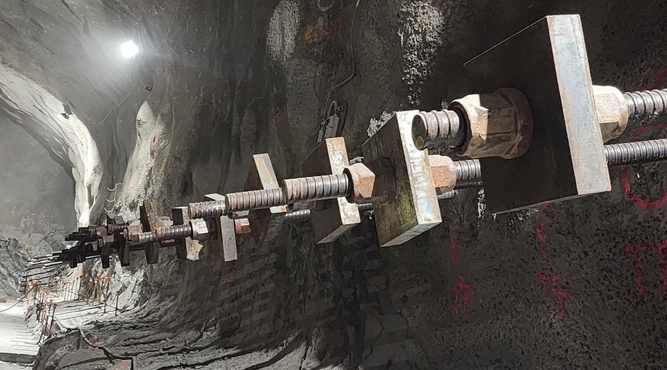 rock anchors installation hydro-electric facility