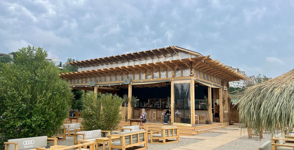 Barul Zoom Beach proiectat si construit de Miradex in Constanta
