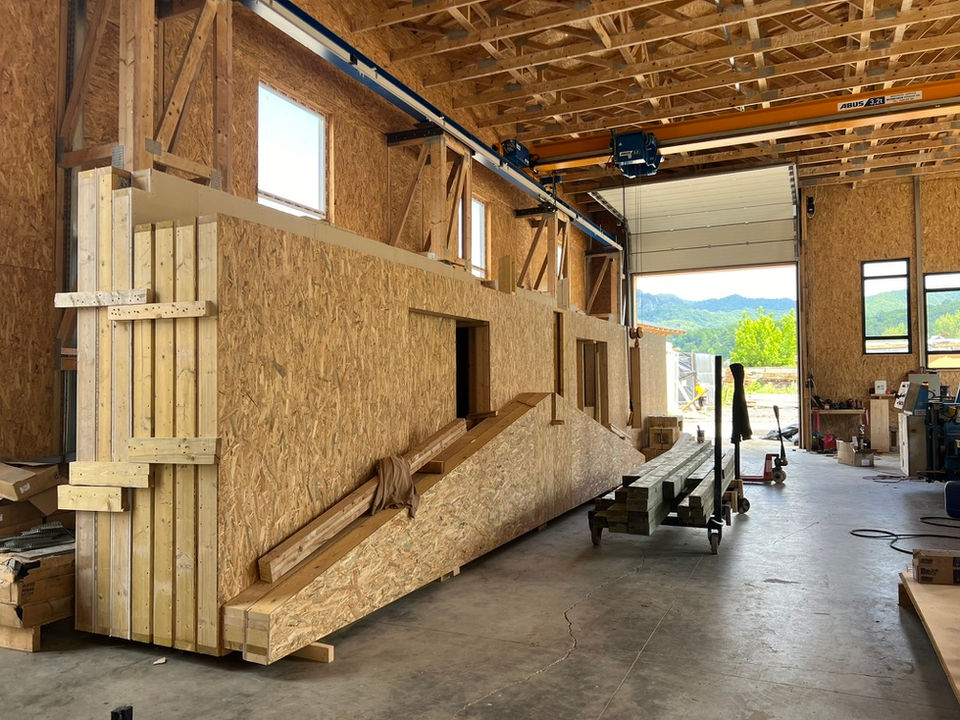 Miradex - producator de case pe structura de lemn in sistem sistem timberframe