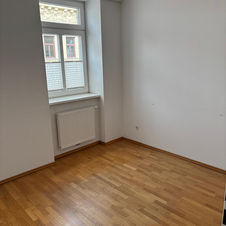 besenreines Zimmer nach Räumung