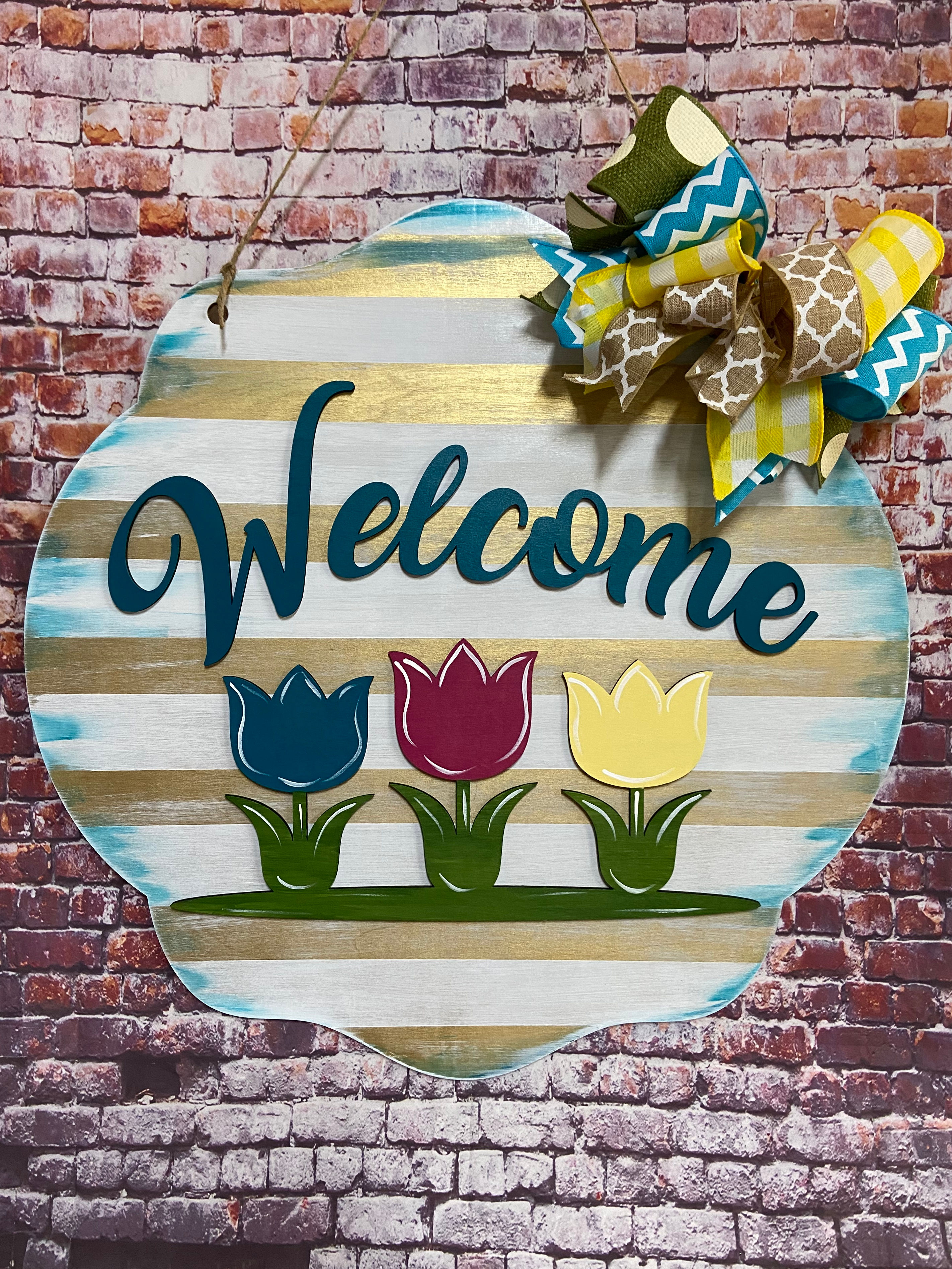 Welcome with tulips