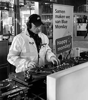 Marcel Arpels-Lezer (DJ HML)_edited.jpg