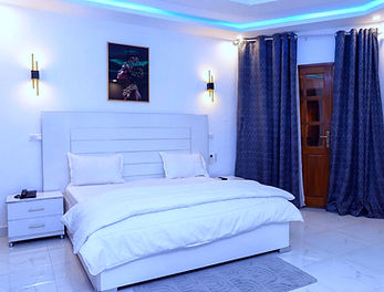 PHOTO CANON (14)_edited_edited_edited.jpg