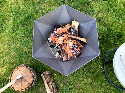 Designové kovové ohniště na zakázku – skovomaster.cz