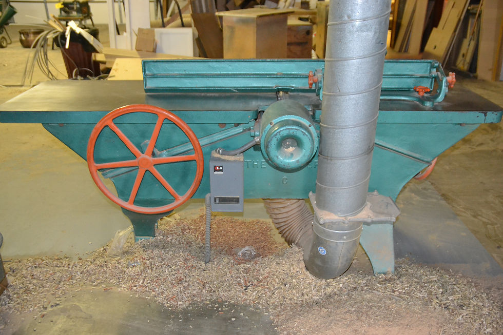 Thumbnail: woodworking, forklift, saw, woodworking auction, tools auction, toolbox auction