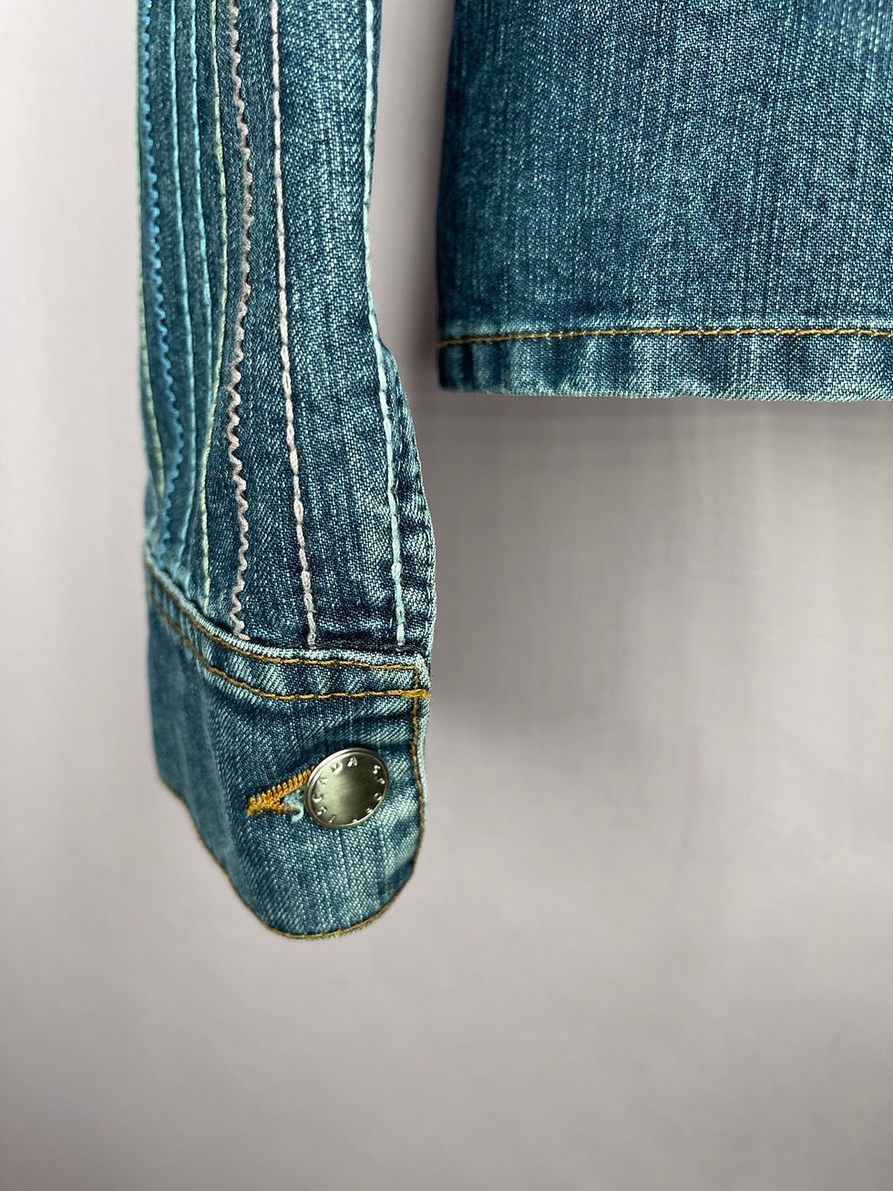 縮圖：Escada Embroidered Acid Washed Jean Jacket Size L