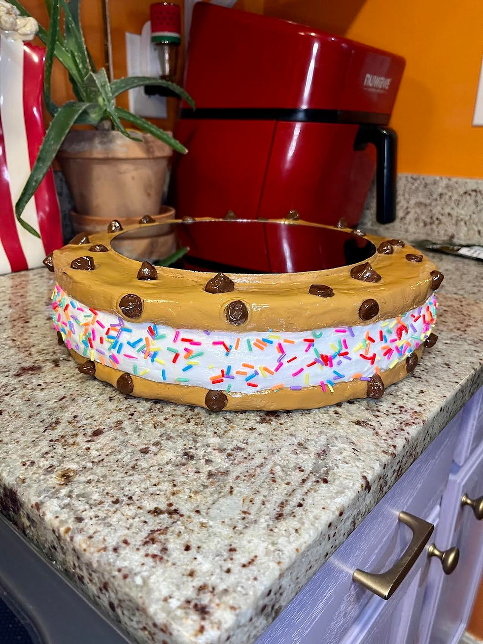 Thumbnail: 12" cookie sandwich mirror