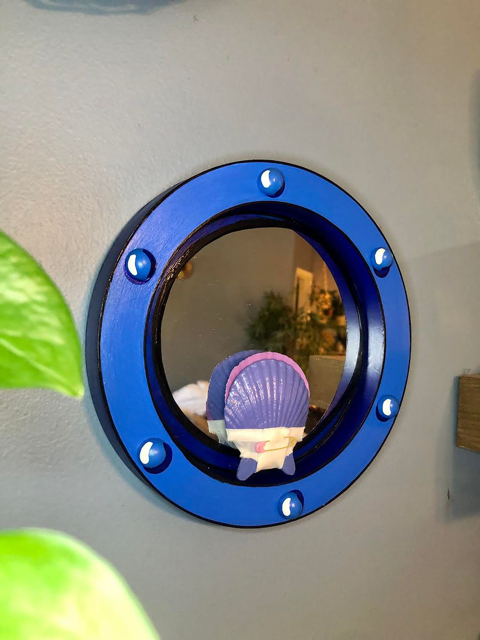 Thumbnail: junior porthole mirror 7" x 7"